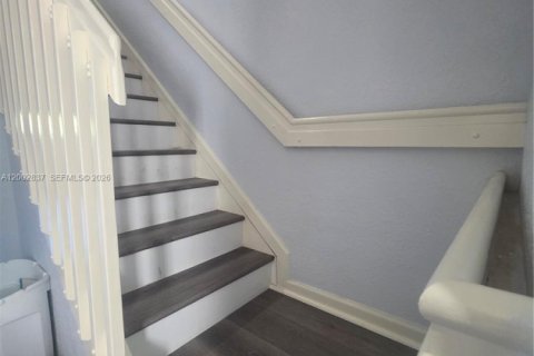 Townhouse in Miami, Florida 3 bedrooms, 106.84 sq.m. № 2068067 - photo 23