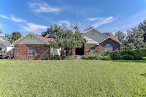 Villa ou maison à vendre à Valrico, Floride: 5 chambres, 304.81 m2 № 1912749 - photo 1