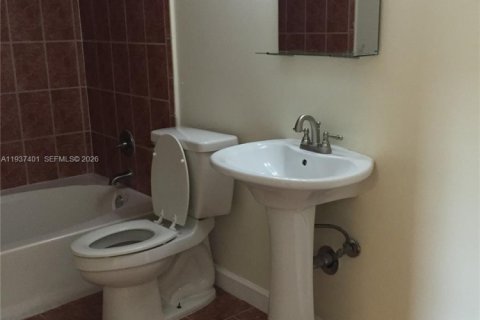 Copropriété à louer à Miami, Floride: 1 chambre, 69.4 m2 № 1995499 - photo 21