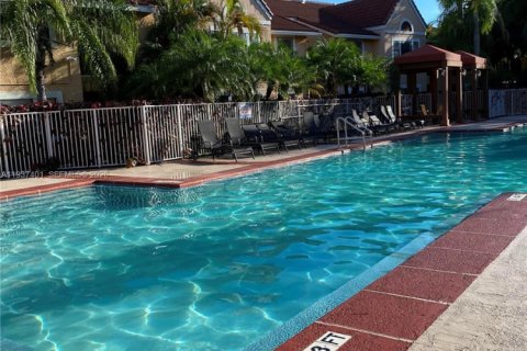 Copropriété à louer à Miami, Floride: 1 chambre, 69.4 m2 № 1995499 - photo 27