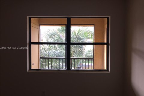 Copropriété à louer à Miami, Floride: 1 chambre, 69.4 m2 № 1995499 - photo 24