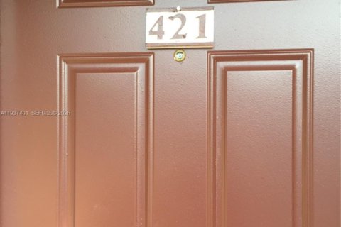 Copropriété à louer à Miami, Floride: 1 chambre, 69.4 m2 № 1995499 - photo 2