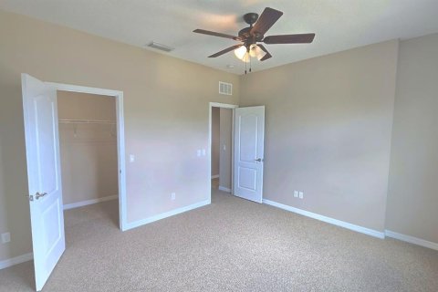 House in Tampa, Florida 6 bedrooms, 384.8 sq.m. № 2349613 - photo 28