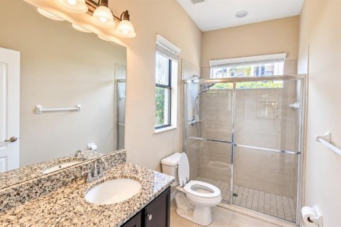 House in Tampa, Florida 6 bedrooms, 384.8 sq.m. № 2349613 - photo 21