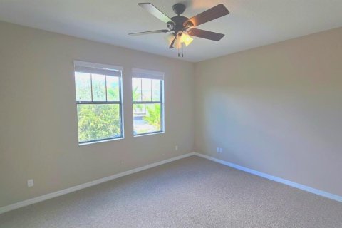 House in Tampa, Florida 6 bedrooms, 384.8 sq.m. № 2349613 - photo 29
