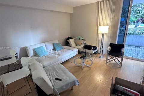 Copropriété à louer à Miami, Floride: 1 chambre, 63.64 m2 № 1993706 - photo 2