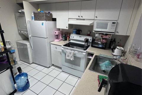 Copropriété à louer à Miami, Floride: 1 chambre, 63.64 m2 № 1993706 - photo 5