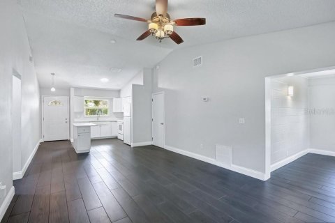 Casa en venta en Orlando, Florida, 2 dormitorios, 74.32 m2 № 2296530 - foto 13