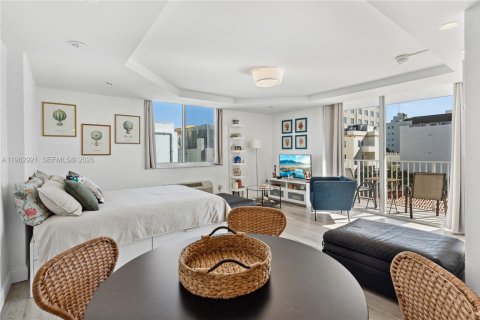 Copropriété à louer à Miami Beach, Floride: 1 chambre, 51.47 m2 № 2025569 - photo 4