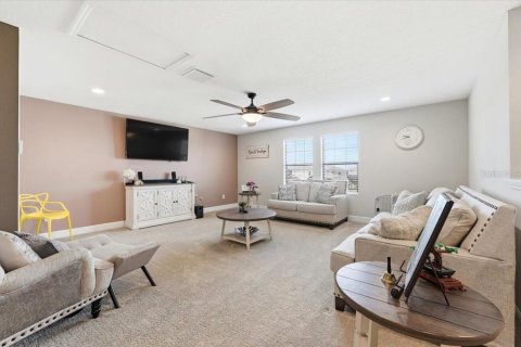 House in Fish Hawk, Florida 5 bedrooms, 329.62 sq.m. № 2093942 - photo 8