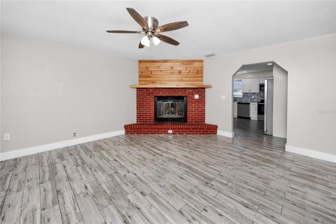 Villa ou maison à vendre à Zephyrhills, Floride: 3 chambres, 121.7 m2 № 2413530 - photo 8
