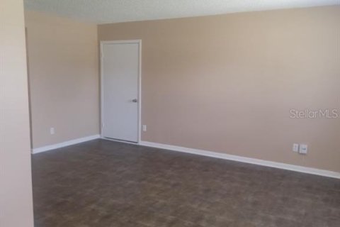 Apartamento en alquiler en Orlando, Florida, 2 dormitorios, 89.46 m2 № 1851665 - foto 4