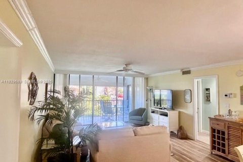 Condominio en venta en St. Lucie, Florida, 2 dormitorios, 110 m2 № 2076982 - foto 3