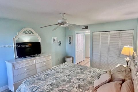 Condominio en venta en St. Lucie, Florida, 2 dormitorios, 110 m2 № 2076982 - foto 18