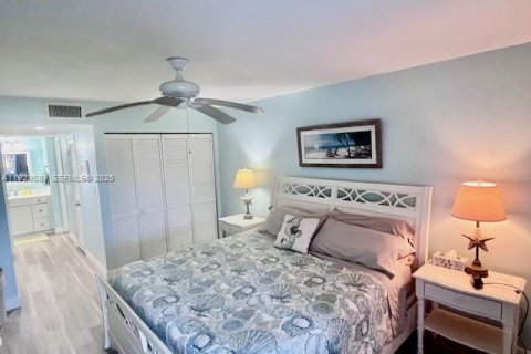 Condominio en venta en St. Lucie, Florida, 2 dormitorios, 110 m2 № 2076982 - foto 16