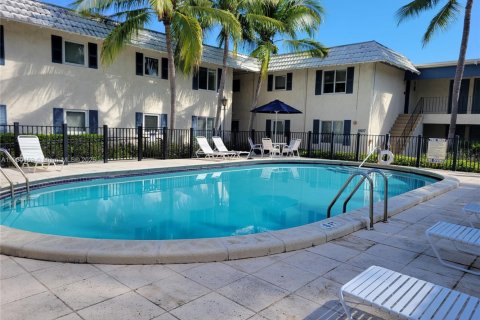 Condominio en venta en Pinecrest, Florida, 2 dormitorios, 74.79 m2 № 1951946 - foto 29