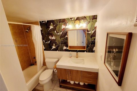 Condominio en venta en Pinecrest, Florida, 2 dormitorios, 74.79 m2 № 1951946 - foto 19
