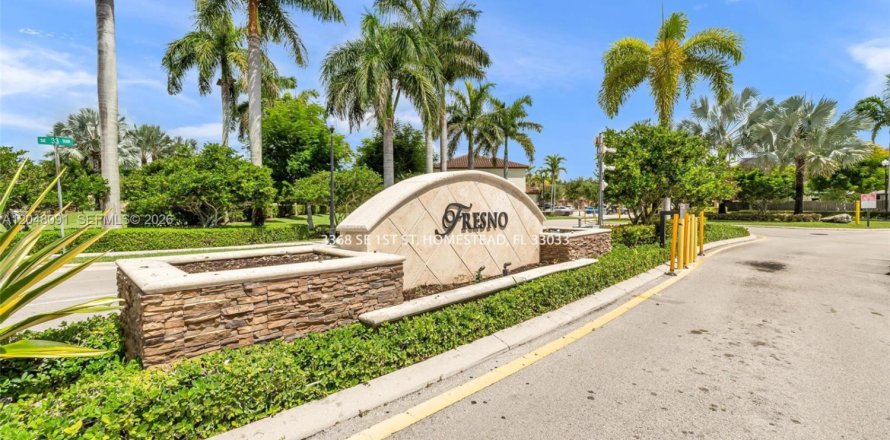 Adosado en Homestead, Florida 3 dormitorios, 145.39 m2 № 2281369