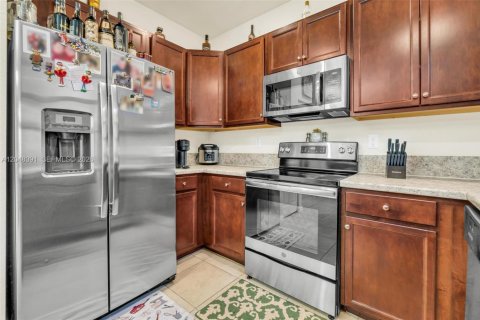 Adosado en venta en Homestead, Florida, 3 dormitorios, 145.39 m2 № 2281369 - foto 19