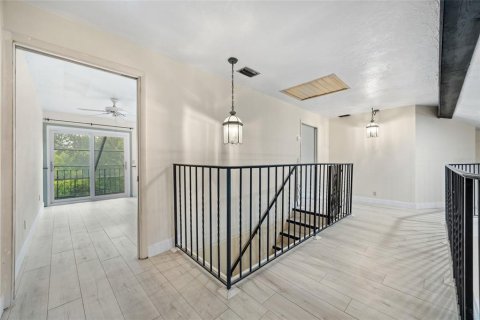 Casa en venta en North Fort Myers, Florida, 4 dormitorios, 383.5 m2 № 1850243 - foto 16