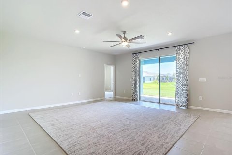 Casa en alquiler en Port Charlotte, Florida, 4 dormitorios, 231.14 m2 № 1906656 - foto 6