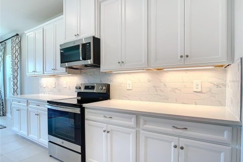 Casa en alquiler en Port Charlotte, Florida, 4 dormitorios, 231.14 m2 № 1906656 - foto 13