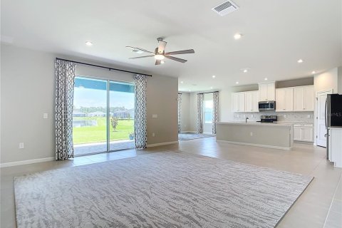 Casa en alquiler en Port Charlotte, Florida, 4 dormitorios, 231.14 m2 № 1906656 - foto 9