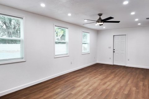 Villa ou maison à louer à Citra, Floride: 3 chambres, 136.01 m2 № 2381087 - photo 7