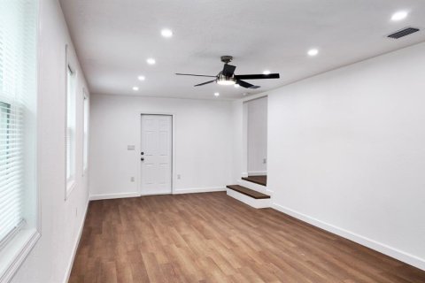 Villa ou maison à louer à Citra, Floride: 3 chambres, 136.01 m2 № 2381087 - photo 6