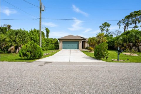 Villa ou maison à vendre à Rotonda, Floride: 3 chambres, 157.28 m2 № 2402861 - photo 2