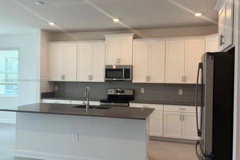 House in Davenport, Florida 6 bedrooms № 1865398 - photo 7