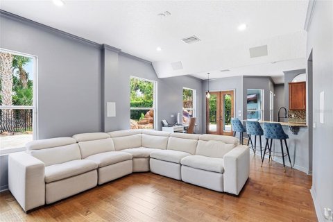 House in Lake Mary, Florida 6 bedrooms, 273.69 sq.m. № 2097221 - photo 11