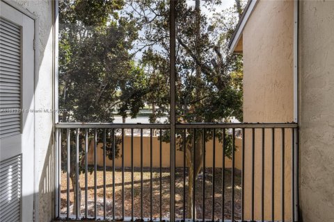 Купить кондоминиум в Мирамар, Флорида 2 спальни, 100.71м2, № 1958533 - фото 20