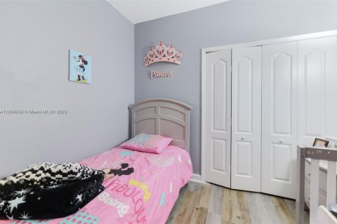 Condo in Homestead, Florida, 3 bedrooms № 1941125 - photo 12