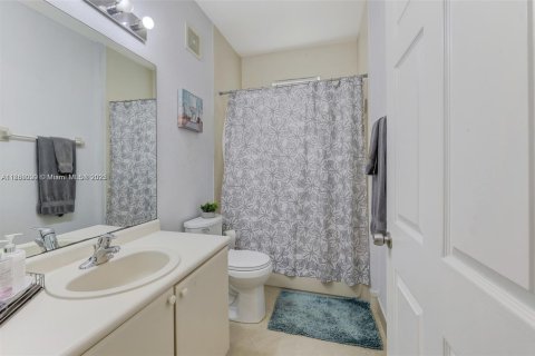 Condo in Homestead, Florida, 3 bedrooms № 1941125 - photo 10