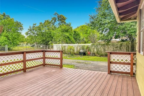 House in Orlando, Florida 3 bedrooms, 131.55 sq.m. № 2195740 - photo 2