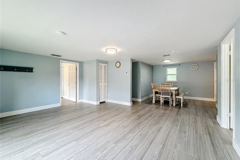 House in Orlando, Florida 3 bedrooms, 131.55 sq.m. № 2195740 - photo 24