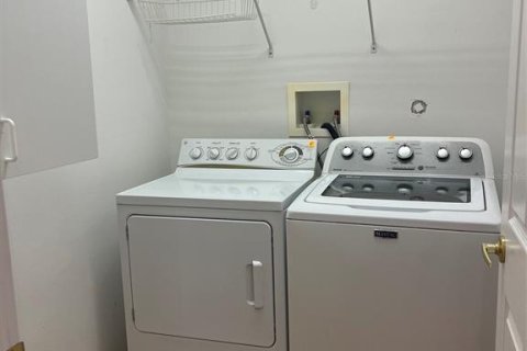 Купить виллу или дом в Ленд-о-Лейкс, Флорида 6 комнат, 123.75м2, № 2205424 - фото 9