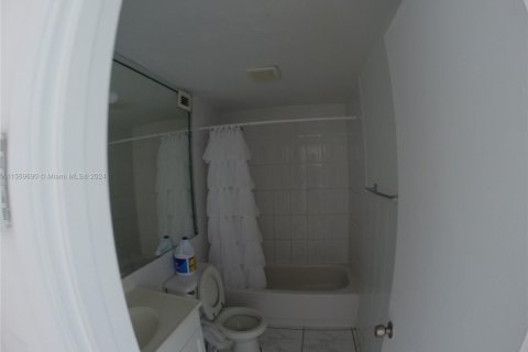 Condo in Sunny Isles Beach, Florida, 1 bedroom  № 2056131 - photo 7