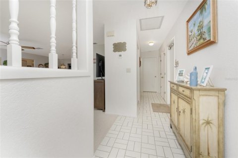House in Port Charlotte, Florida 2 bedrooms, 129.51 sq.m. № 1540203 - photo 8