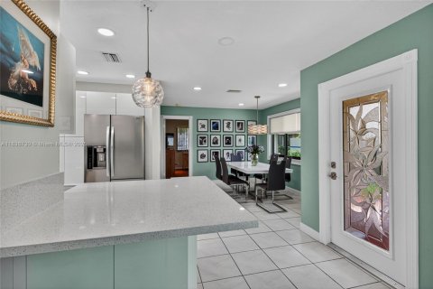 House in Aventura, Florida 2 bedrooms, 93.46 sq.m. № 1842385 - photo 14