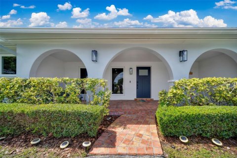 Casa en venta en Miami, Florida, 3 dormitorios, 184.32 m2 № 1781890 - foto 4