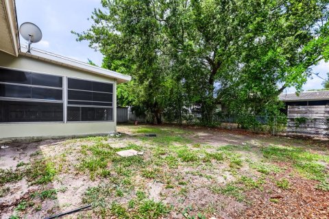 House in Spring Hill, Florida 3 bedrooms, 135.08 sq.m. № 2258250 - photo 24