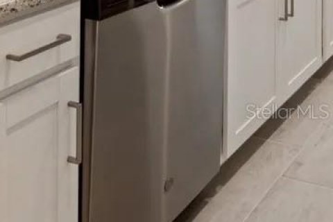 Купить виллу или дом в Форт Майерс, Флорида 10 комнат, 227.15м2, № 2219241 - фото 13