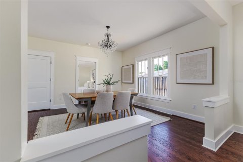 House in Lakeland, Florida 3 bedrooms, 122.91 sq.m. № 1657144 - photo 7