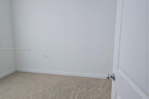 Townhouse in Homestead, Florida 3 bedrooms № 1871653 - photo 17