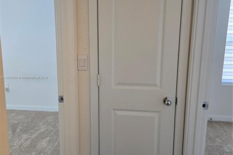 Townhouse in Homestead, Florida 3 bedrooms № 1871653 - photo 19