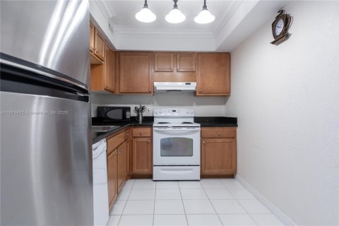 Condominio en alquiler en Hallandale Beach, Florida, 1 dormitorio, 80.82 m2 № 1926882 - foto 27