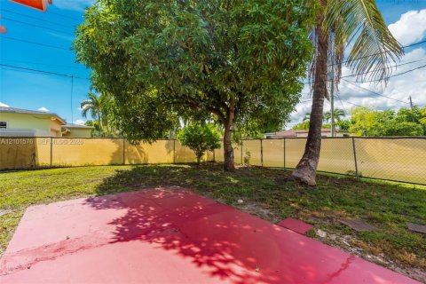 Villa ou maison à vendre à Miramar, Floride: 3 chambres, 117.24 m2 № 2406057 - photo 28