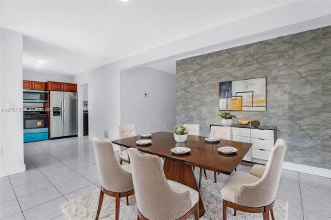 Villa ou maison à vendre à Miramar, Floride: 3 chambres, 117.24 m2 № 2406057 - photo 7